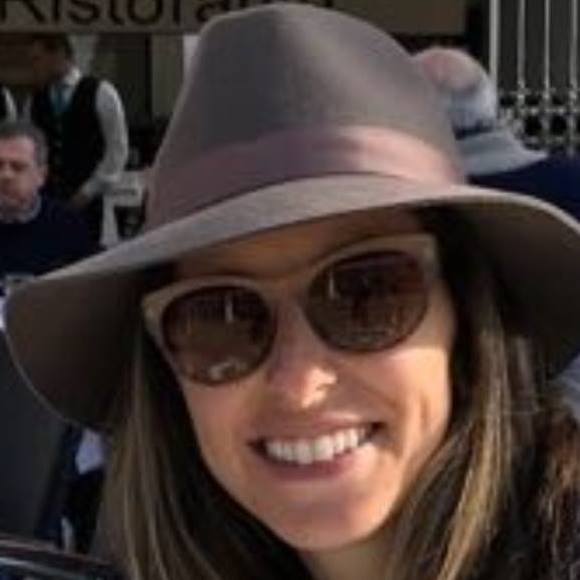 Meet your Posher, Merav - Picture 1 of 1